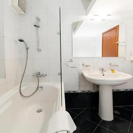 Pension De Lux Königsbrunn Extérieur photo