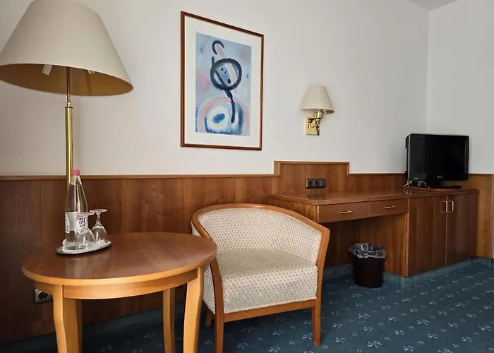 Pension De Lux Koenigsbrunn